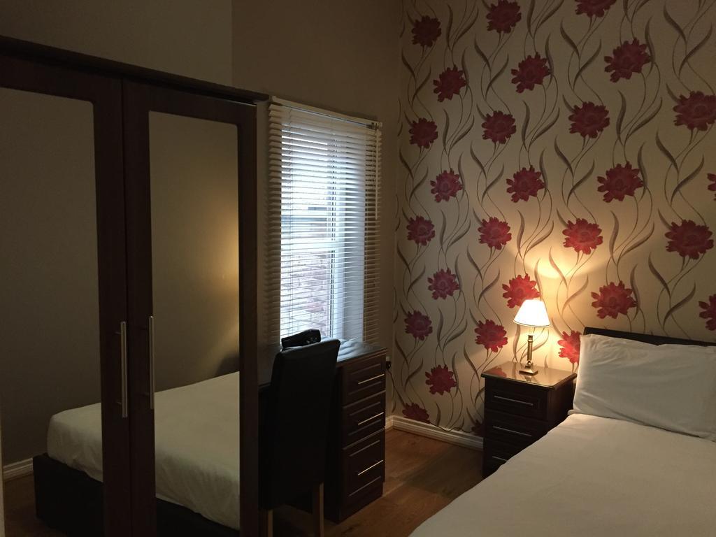 Eglantine House Apartamento Belfast Exterior foto